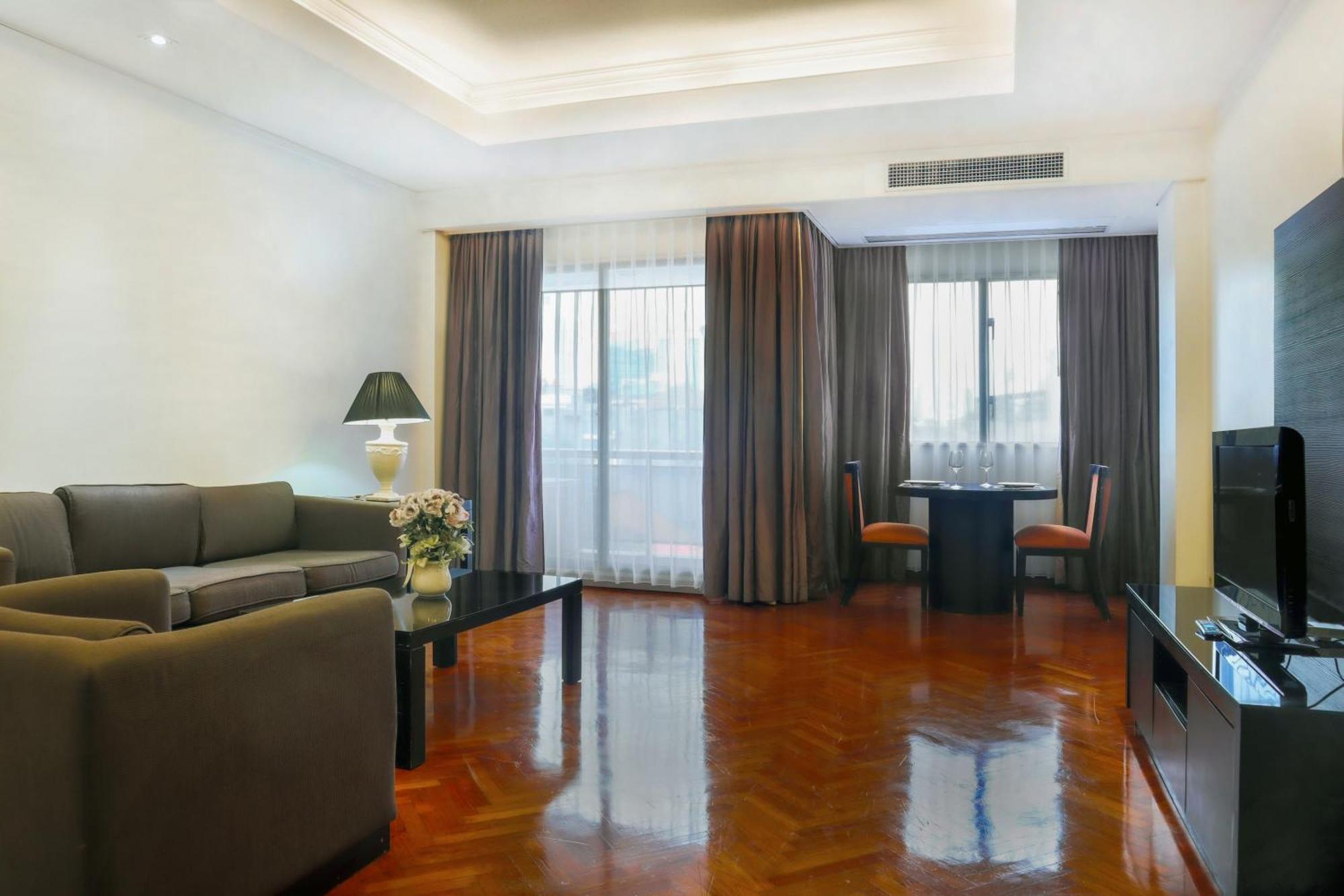 Oakwood Suites Kuningan Jacarta Exterior foto