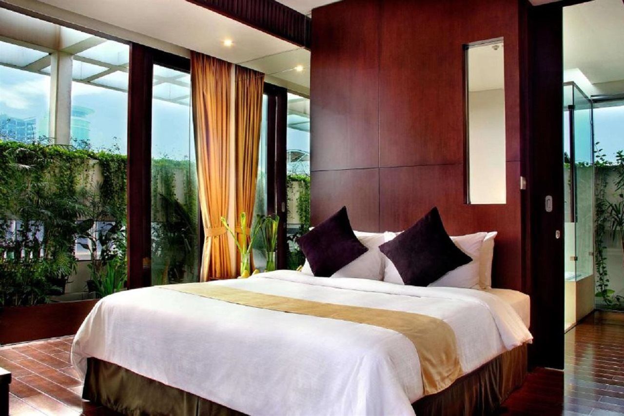 Oakwood Suites Kuningan Jacarta Exterior foto